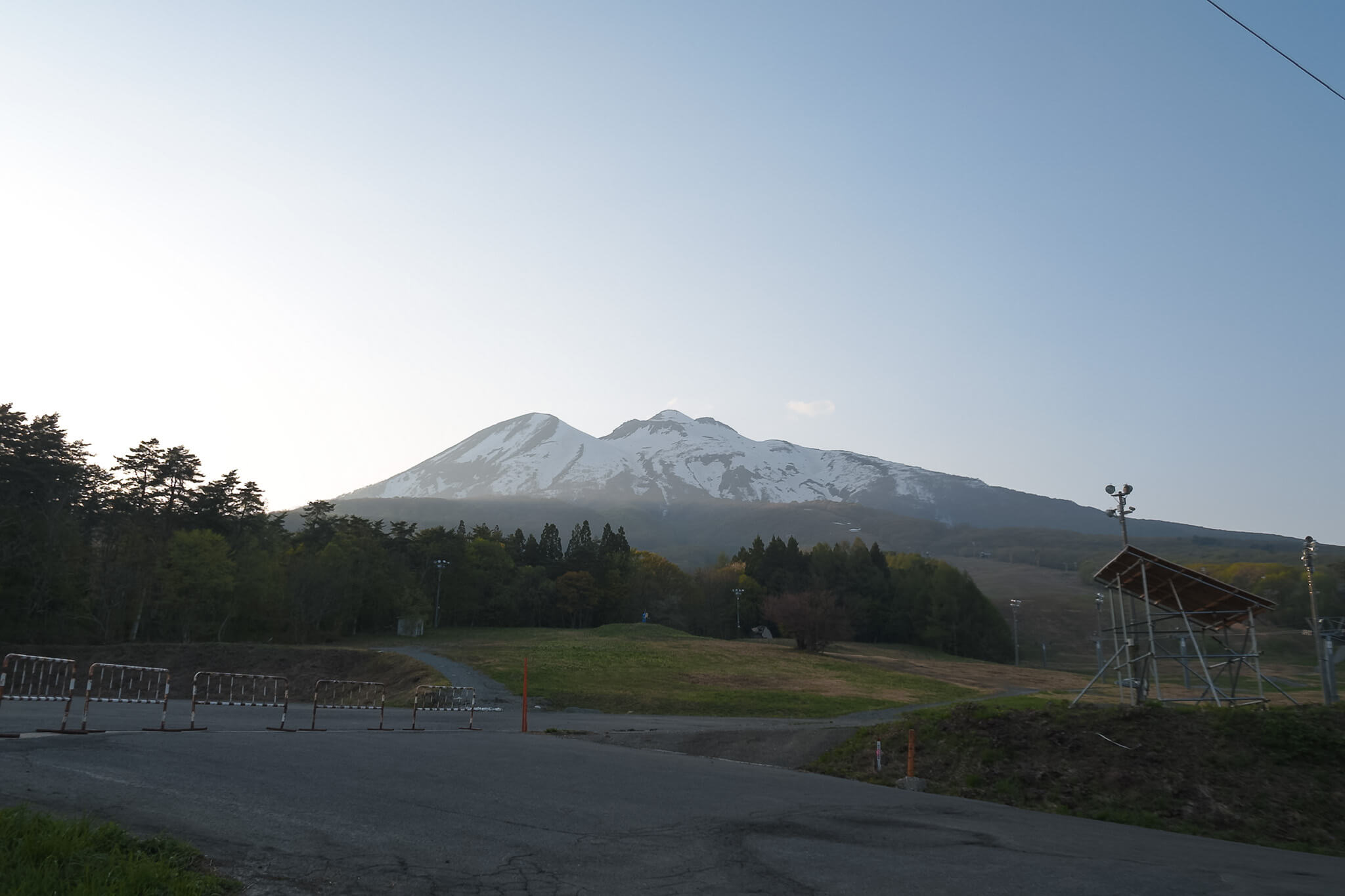 夕方の岩木山