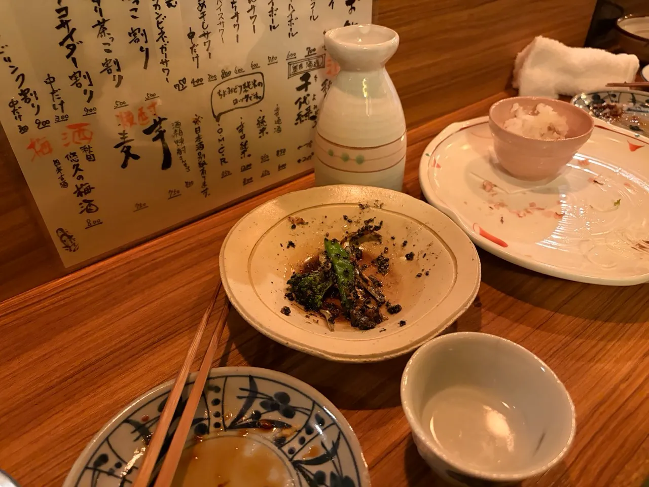 秋田料理のお店の空っぽの皿